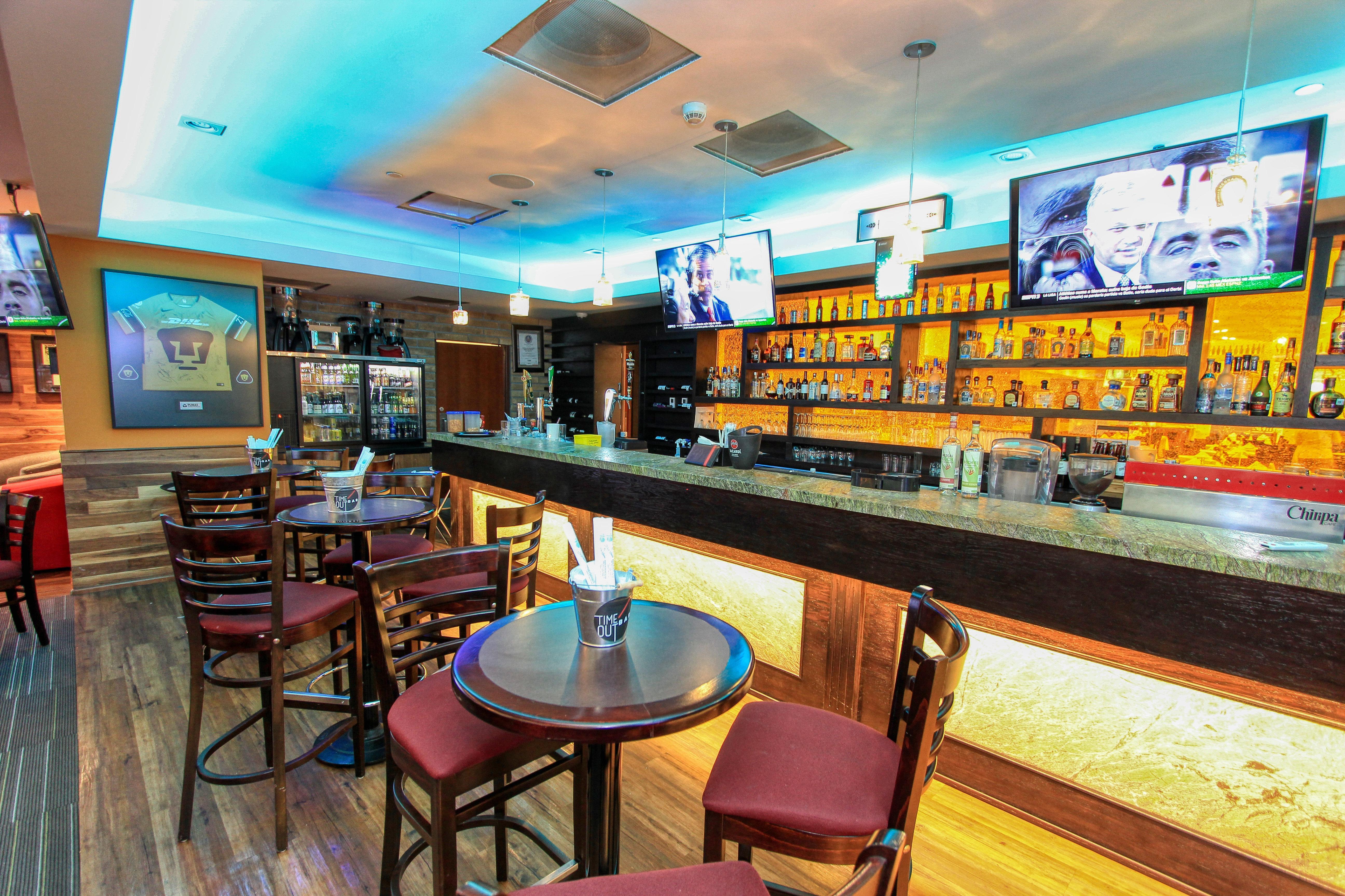 Holiday Inn & Suites Plaza Mayor By Ihg Leon Exterior photo
